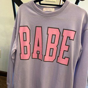 NWOT ONE ELEVEN NORTH SHE'S A BABE CREW NECK SWEATSHIRT
